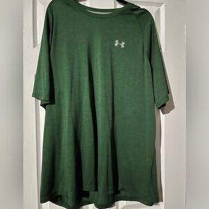 Mens Under Armour Tshirt.